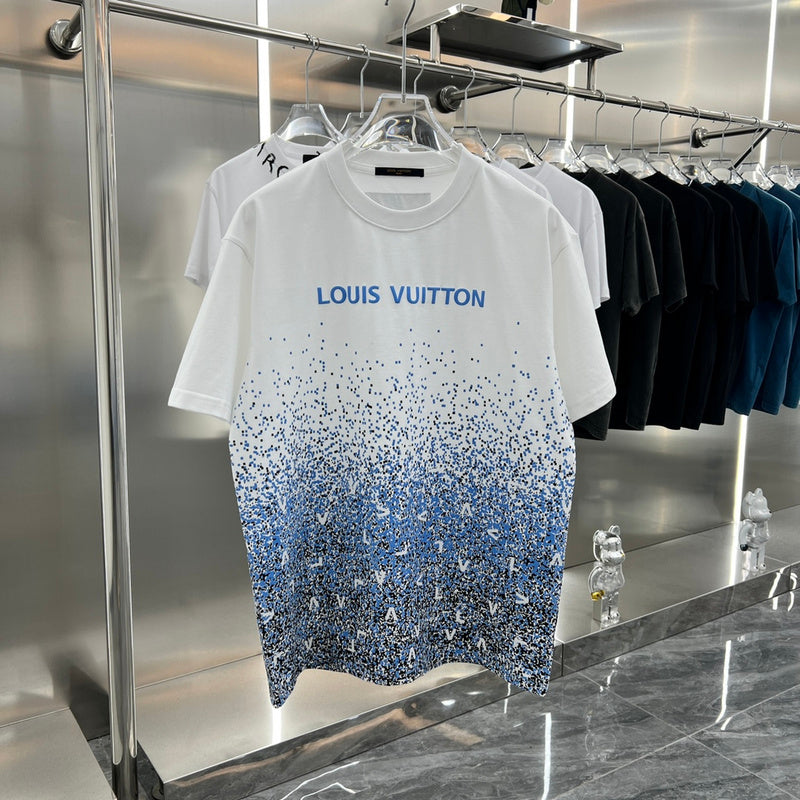 Front view of Louis Vuitton cotton t-shirt with logo-detail design