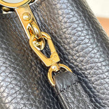 shopper bag interior and compartment view