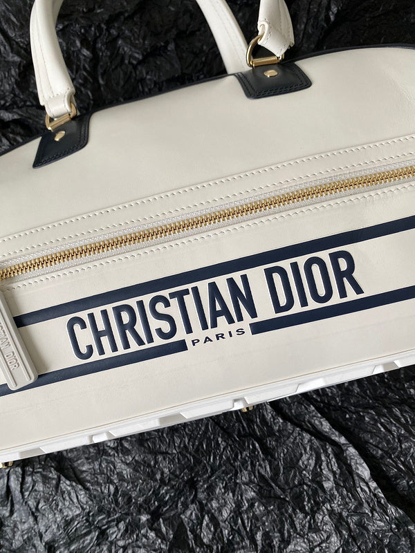 Top view of signature everyday-luxe women's handbag – women's designer-style accessory