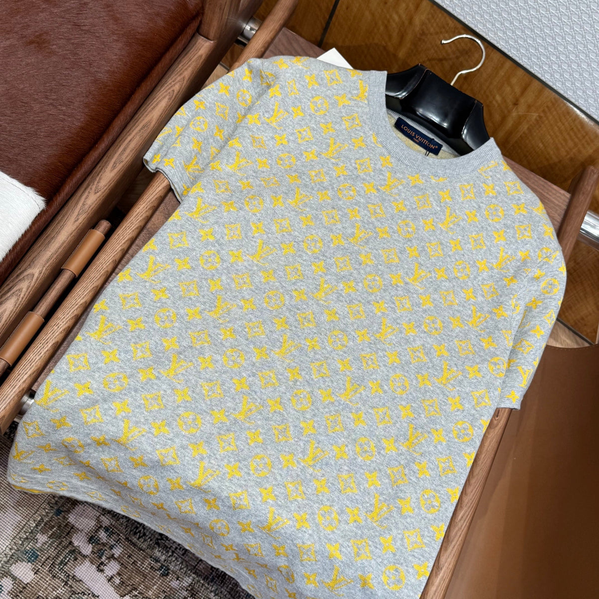 Louis Vuitton T-Shirts? Louis Vuitton Lou T-shirt Premium Designer Cotton T-Shirt