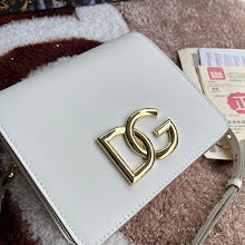 Chic Designer Crossbody Purse - Premium Luxury Women's Style - NM7135