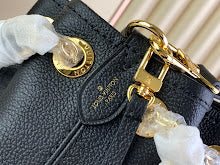 Chic Women's Shoulder Handbag - Luxury Premium Designer Style - NM4554