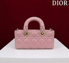 Luxury Signature Top Handle Bag - Elegant Women's Designer Handbag - NM7364