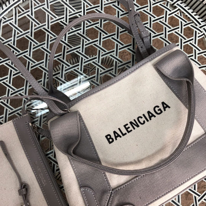 Interior view of signature polished women's handbag – women's luxury handbag