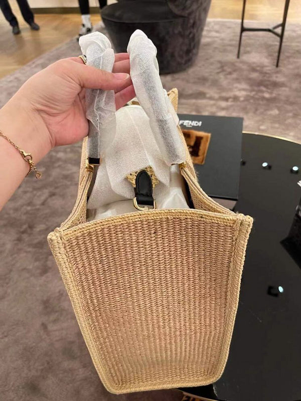 Ziva's Charm handbag – interior view (31cm*17cm*35cm)