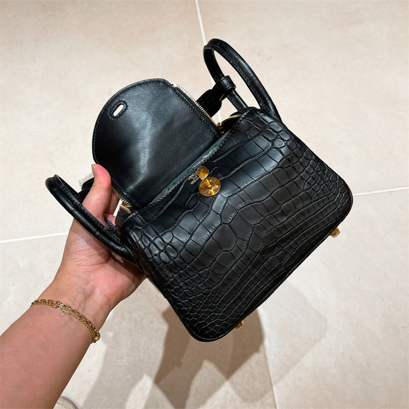  Chic satchel carried on shoulder
