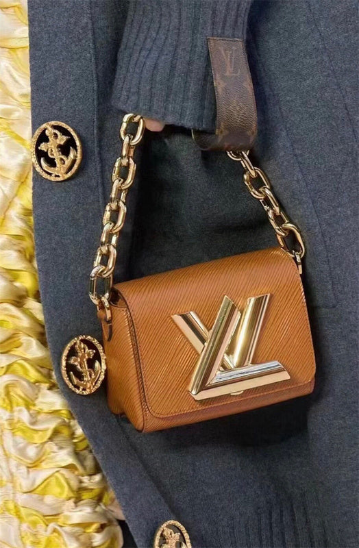  Elegant everyday bag front view 25