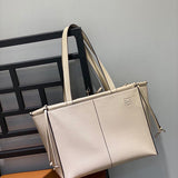 Ziva's Charm handbag – full view (35cm*27cm*19cm)