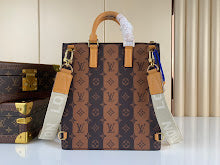 Luxury Structured Shoulder Bag - Women's Premium Designer Fashion - NM4822