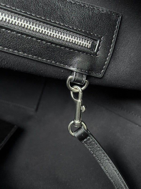 Zivas Charm Versatile Design Fashion Handbag (Elevated Accessory Essential) – Detail View