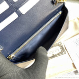 Close-up detail of everyday-luxe modern women's handbag – women's everyday handbag