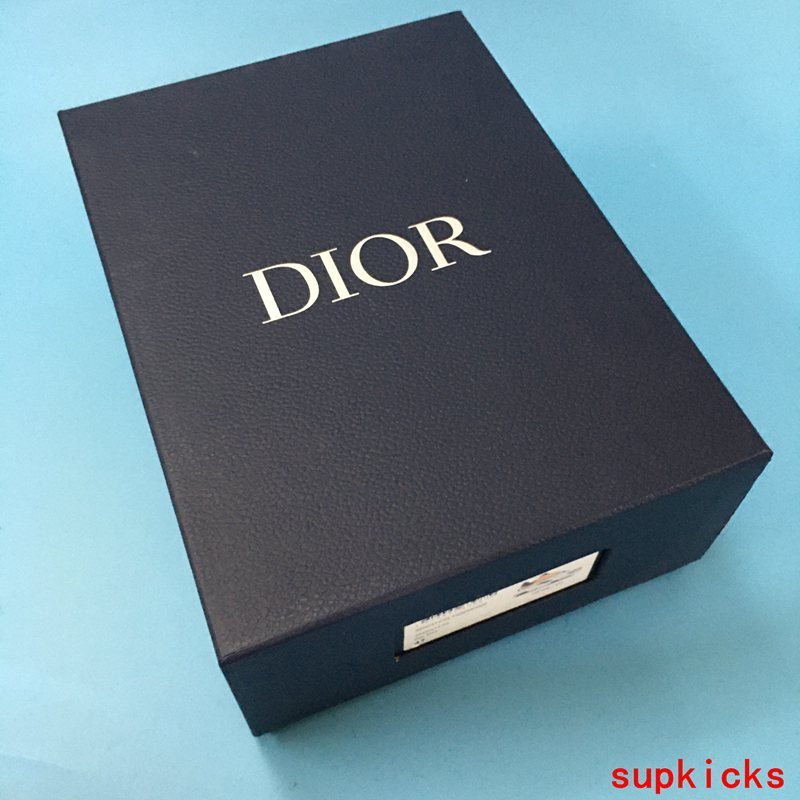 Dior shoes Style 059 - top view showing design (alternate angle)