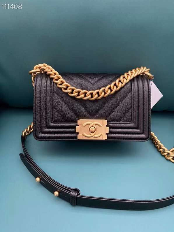  women's handbag, mid design, view 1