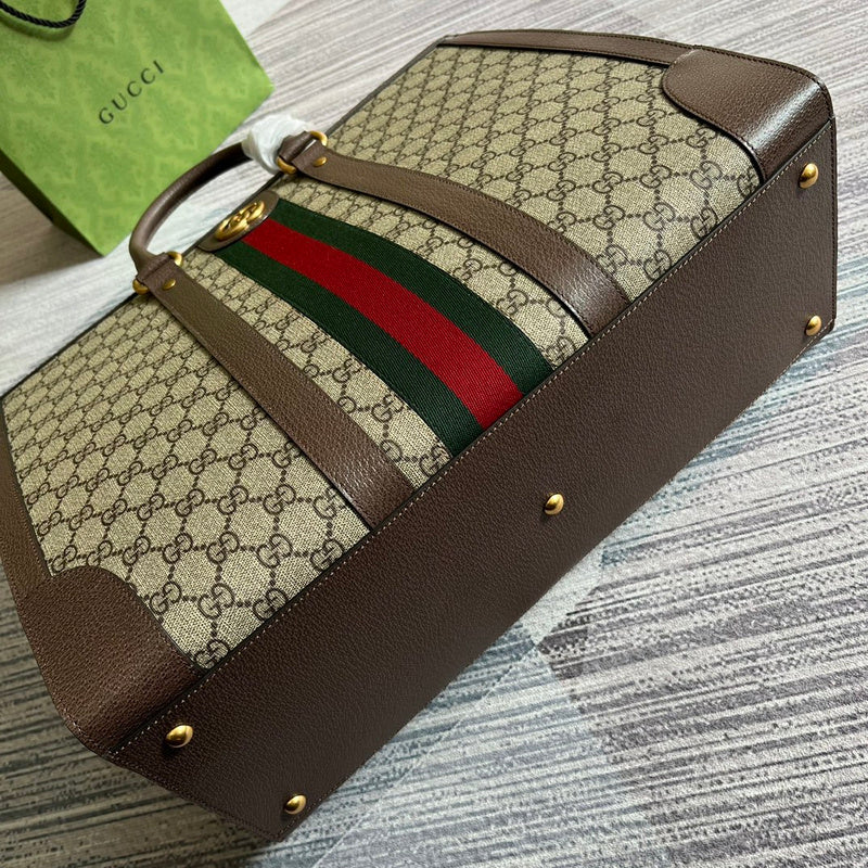 Styled lifestyle shot of chic elevated women's handbag – women's everyday handbag