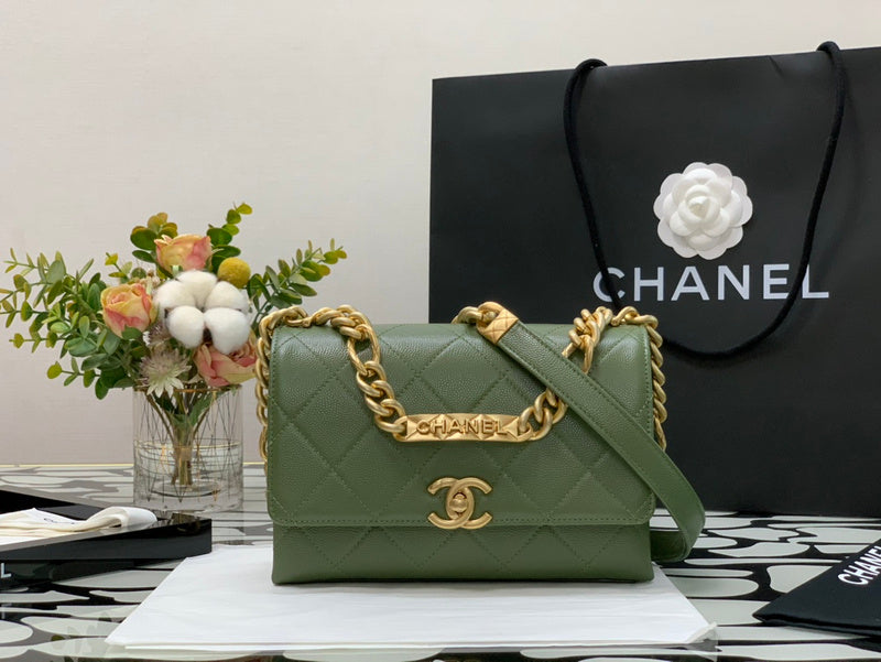 versatile purse view 11