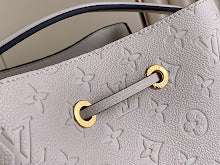 Chic Designer Tote Handbag - Luxury Premium Women's Fashion Bag - NM4564