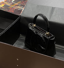 Premium Signature Shoulder Bag - Chic Women's Luxury Designer - NM7146