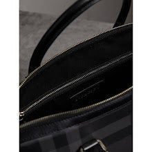 New Luxury Designer Shoulder Bag for Women - Premium Fashion Handbag - NM5675