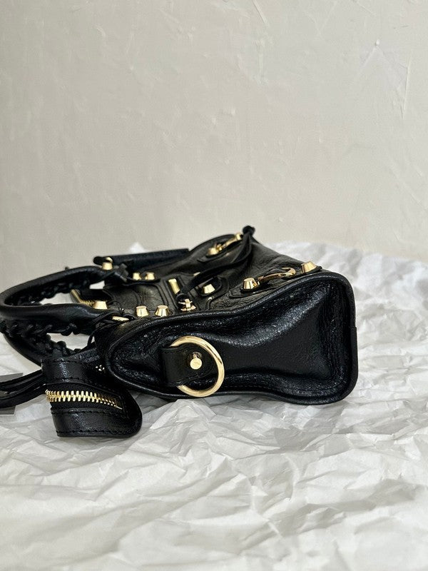 Zivas Charm Everyday Sophistication Statement Handbag (Elevated Daily Companion) – Full Silhouette