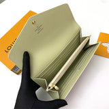  minimalist structured bag detail view showing craftsmanship 8