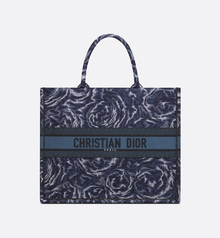 Interior view of everyday-luxe statement women's handbag – women's luxury handbag