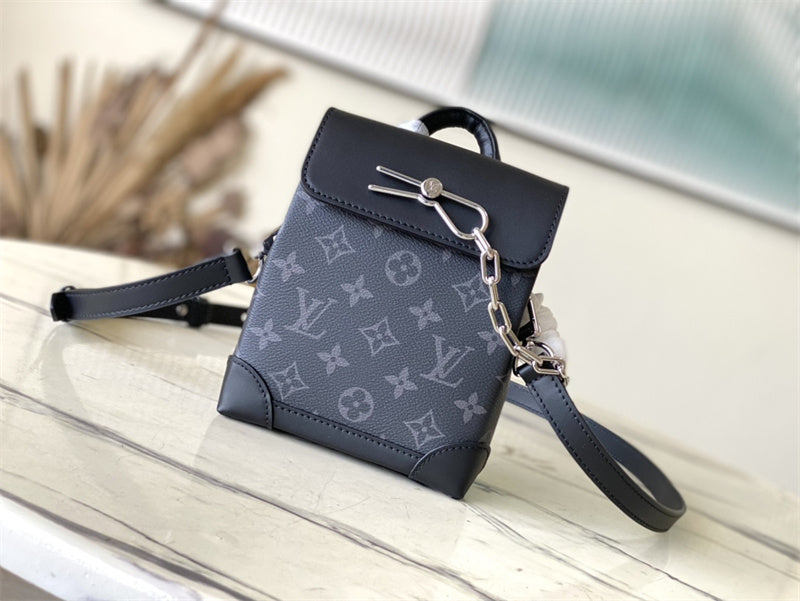  modern top-handle bag detail view showing craftsmanship