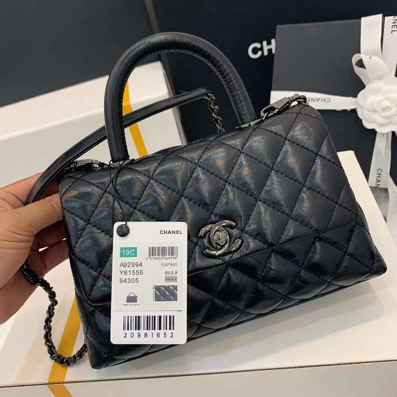 Zivas Charm Everyday Sophistication Everyday Handbag (Structured Everyday Essential) – Styled Look