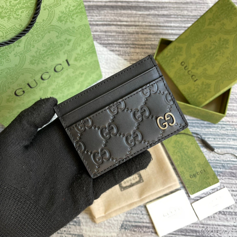 Front view of everyday-luxe elevated women's handbag – women's everyday handbag