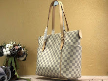 Designer Iconic Tote Handbag - Premium Luxury Women's Fashion - NM4138
