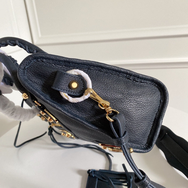 Zivas Charm Everyday Sophistication Statement Handbag (Premium Everyday Carry) – Interior View