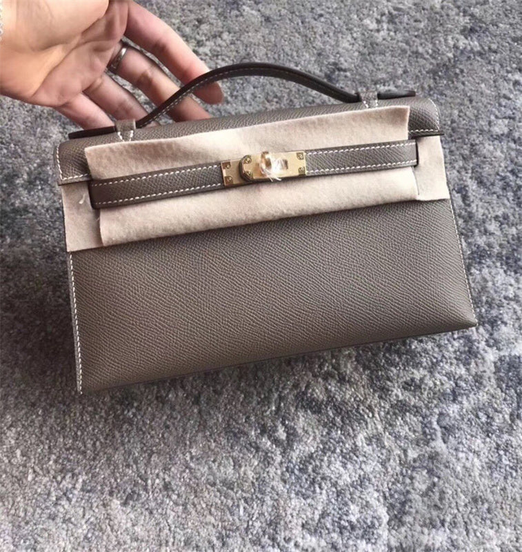  timeless satchel styled with outfit