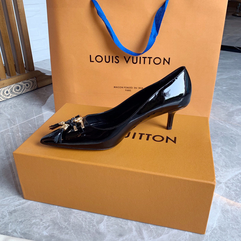Close-up detail view of Louis Vuitton luxury piece style No.054