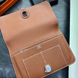 Interior view of classic premium bag