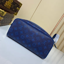 Premium Women's Crossbody Bag - Luxury Designer Fashion Accessory - NM4399
