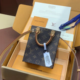  everyday bag interior and compartment view