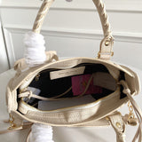 Zivas Charm Contemporary Flair Statement Handbag (Signature Shape & Finish) – Close-Up Detail