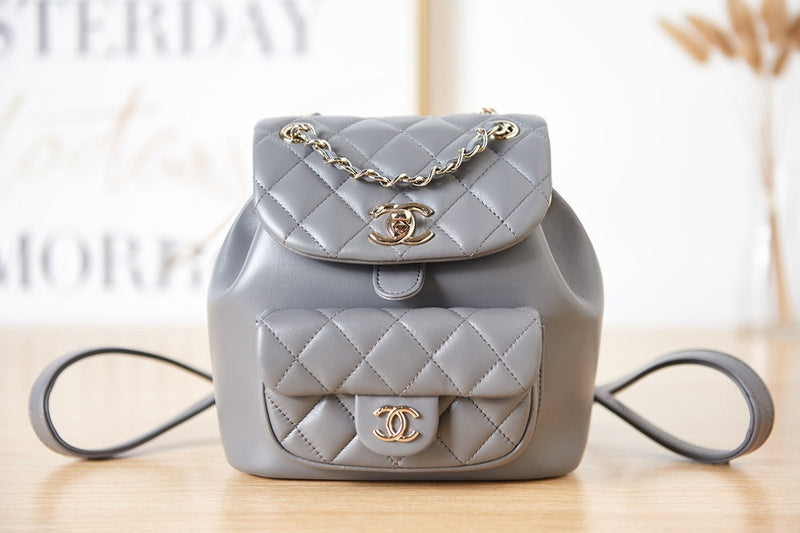 Zivas Charm Effortless Elegance Designer Handbag (Designer-Inspired Craftsmanship) – Front View