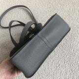  Statement carryall bag front view 7