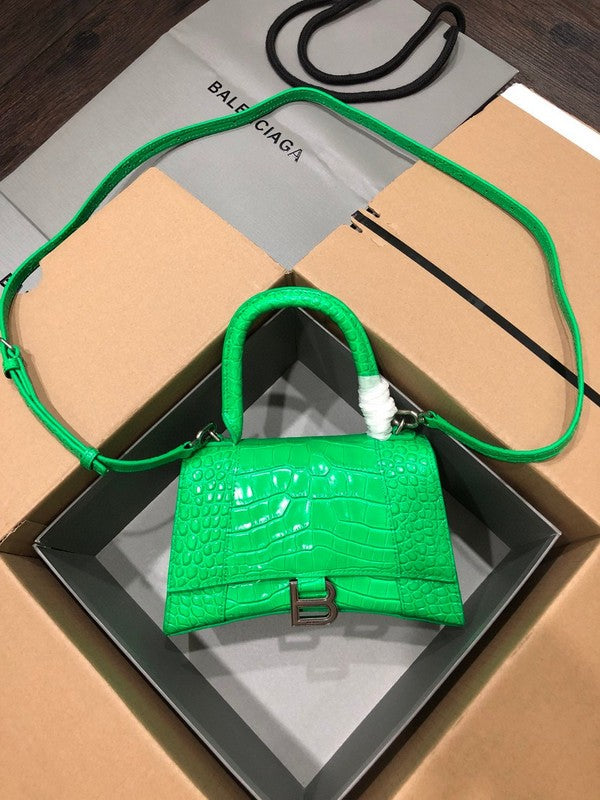 Zivas Charm Understated Luxury Statement Handbag (Refined Practical Design) – Angled View