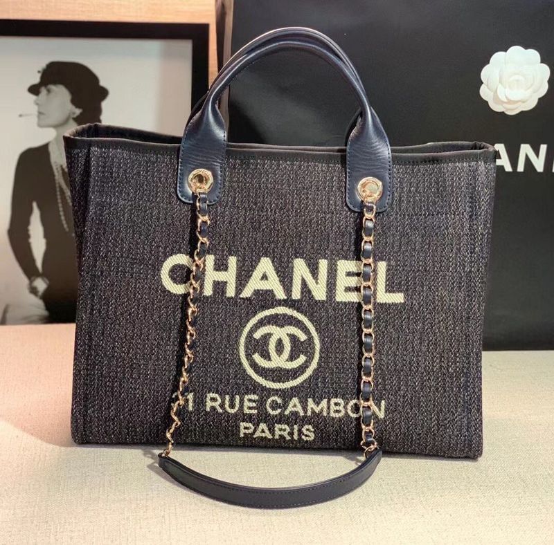  women's handbag, versatile design, view 1