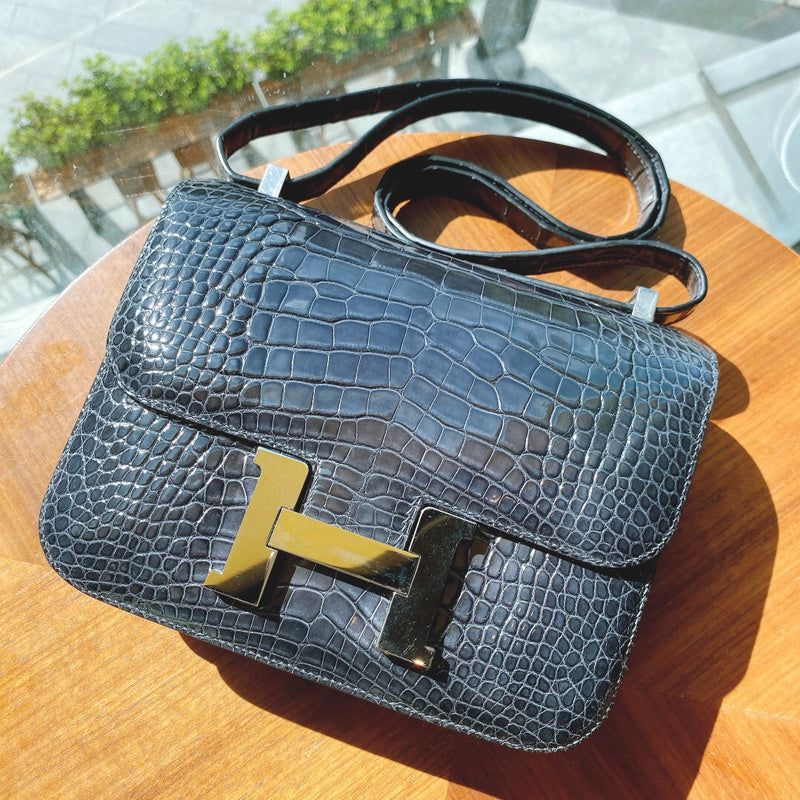 Statement bag women's premium everyday handbag