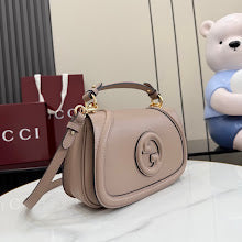 Premium Leather Crossbody Bag - Elegant Women's Designer Handbag - NM4067