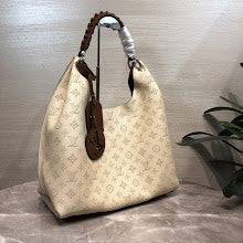 Premium Signature Crossbody - Chic Women's Luxury Designer Bag - NM4276
