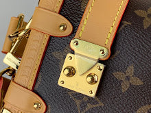 Premium Leather Crossbody Bag - Elegant Women's Designer Handbag - NM4466