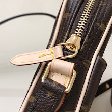 Luxury Signature Top Handle Bag - Elegant Women's Designer Handbag - NM5433