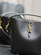 Chic Designer Tote Handbag - Luxury Premium Women's Fashion Bag - NM3450