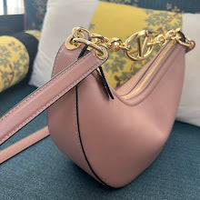 Chic Women's Designer Tote - Luxury Premium Handbag Style - NM2900