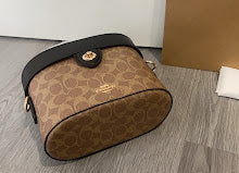 Premium Women's Shoulder Bag - Designer Luxury Fashion Accessory - NM6638