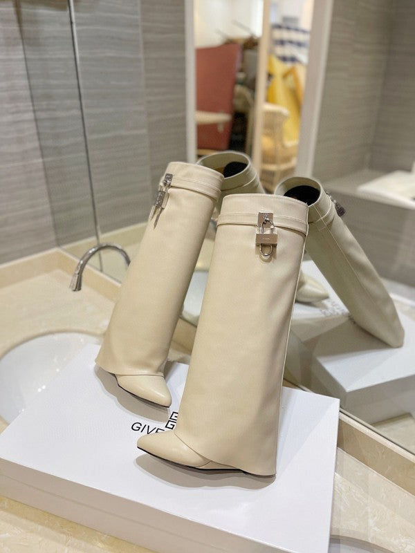 Givenchy shoes Style 157 - back heel detail