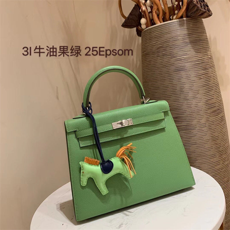  Timeless everyday bag front view 31